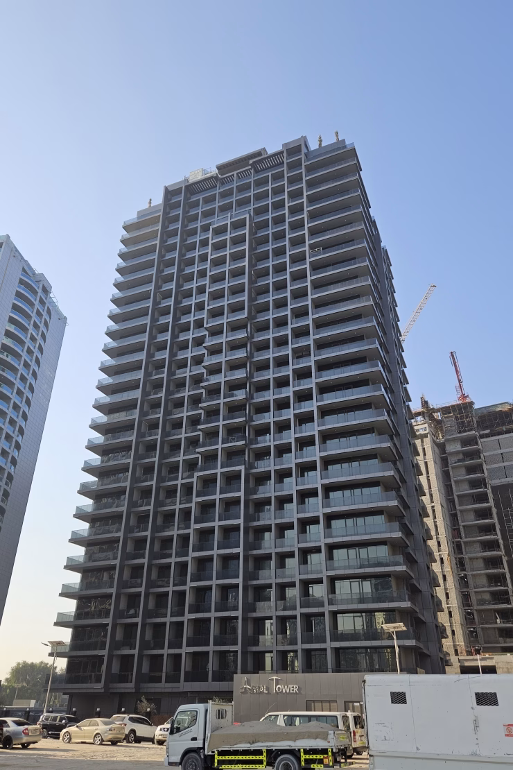 Dubai Pool Property Investment