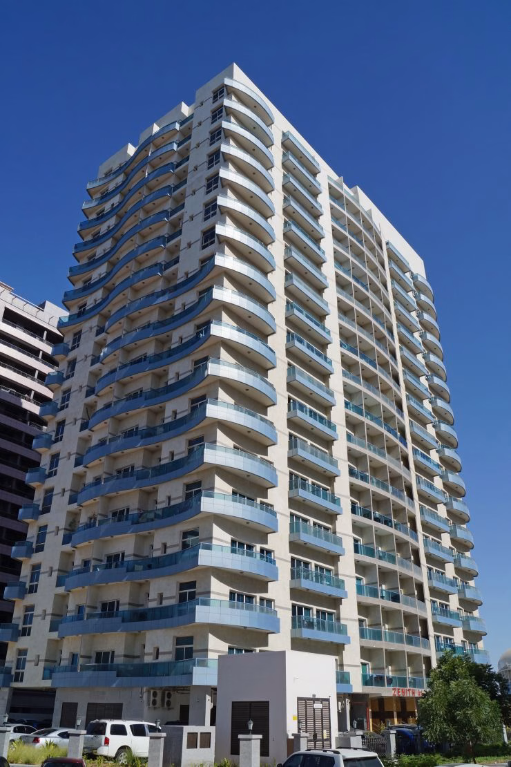 Dubai Pool Property Investment